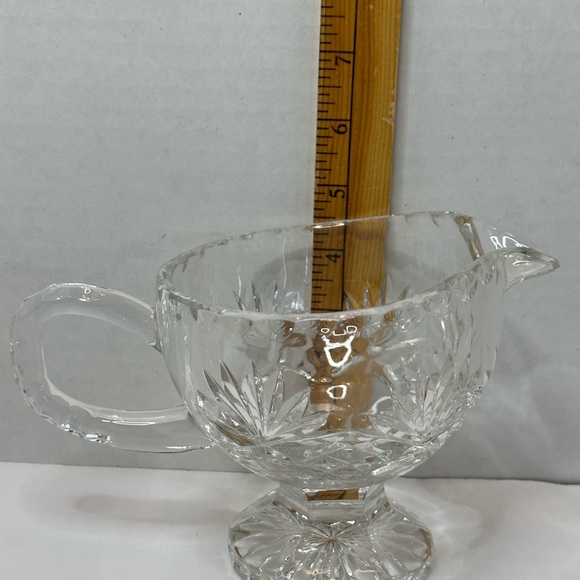 Vintage Gravy Sauce Pitcher Pedestal Footed Pressed Glass Gravy Boat - Picture 4 of 4